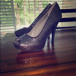 Vera Wang Size 12 Wedding Glitter Pump